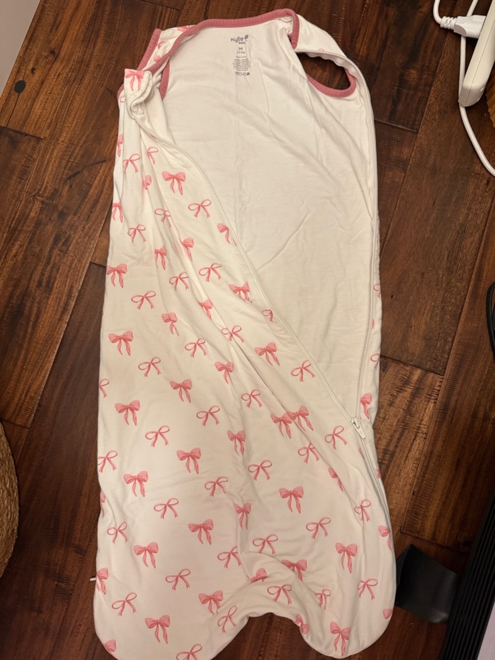 Kyte BABY White Sleep Sack with Pink Bow Print- 0.5 TOG